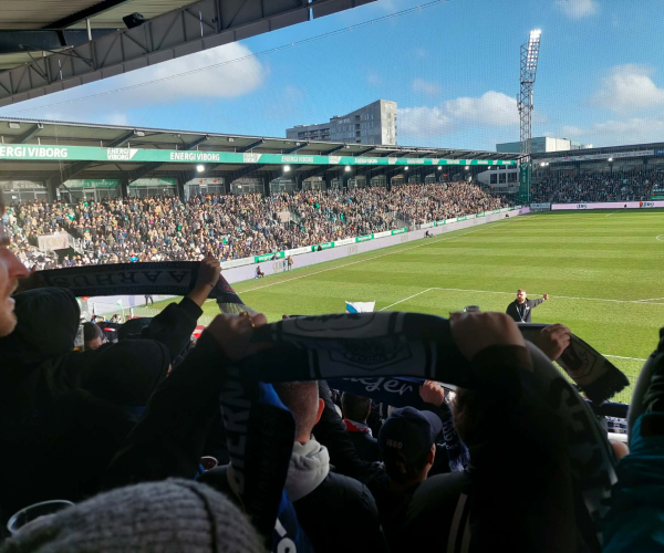 AGF-fans på Energi Viborg Arena.