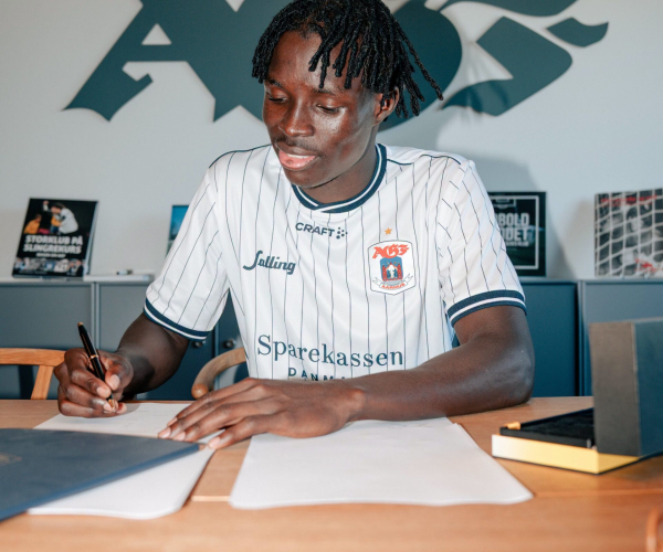 Elvis Torach skriver under med AGF.