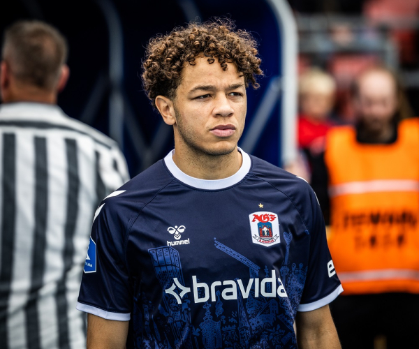 Mikael Anderson med fokuseret blik.