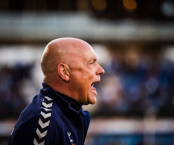 Uwe Rösler med masser af energi i kamp.