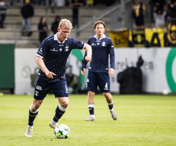 Tobias Mølgaard mod AC Horsens.