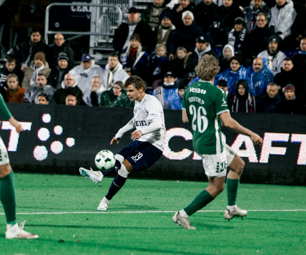 Frederik Emmery sparker og scorer mod VFF.