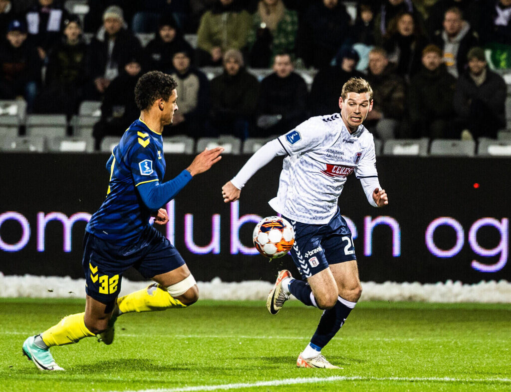 Frederik Brandhof i kamp mod Brøndby.