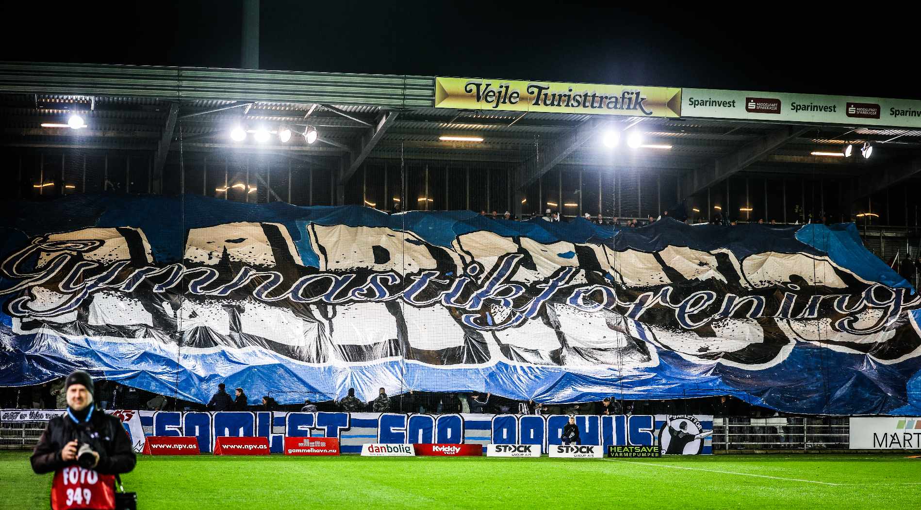 AGF-tifo på Vejle Stadion.