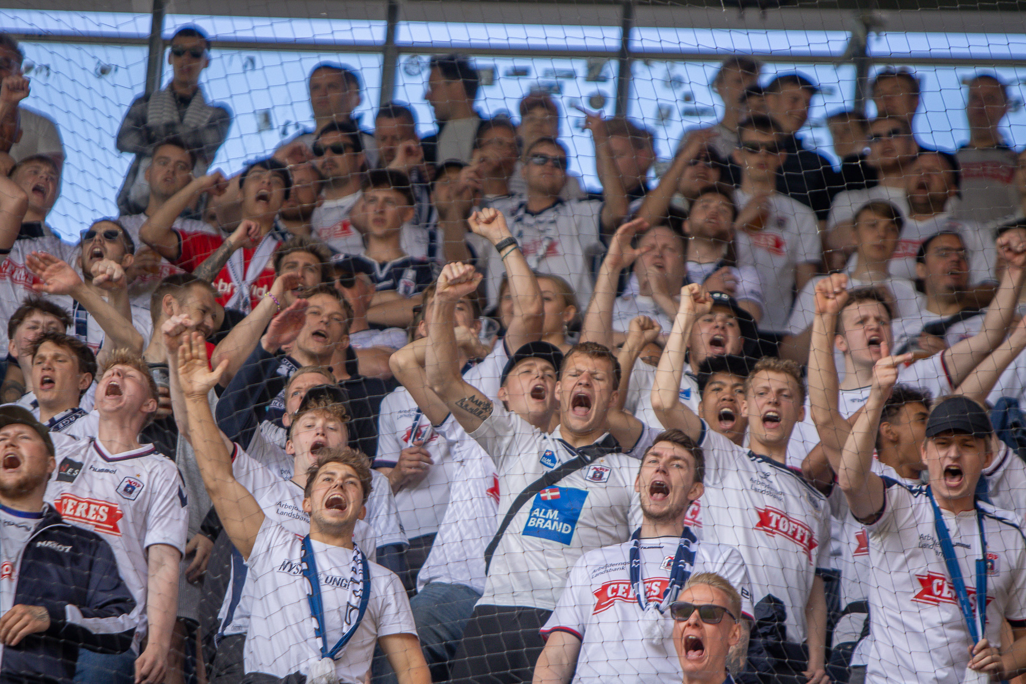 AGF-fans på Brøndby Stadion.