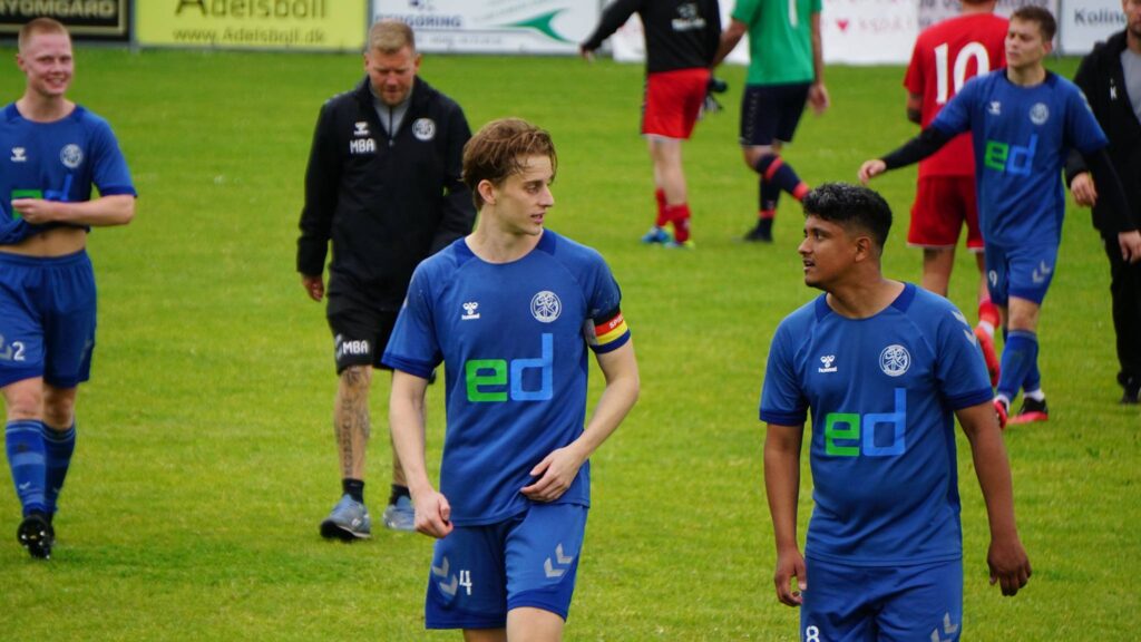 Marc Bürger og holdkammerat i Skødstrup SF.