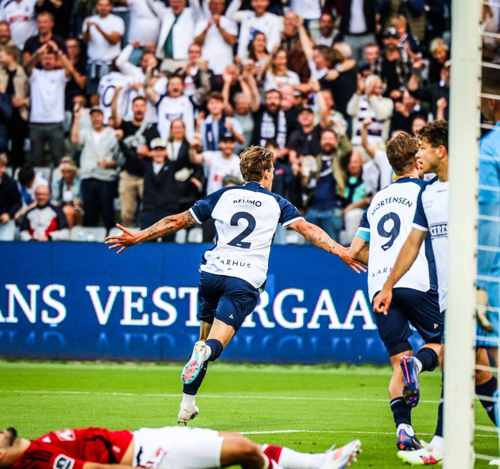 Felix Beijmo scorer på Ceres Park.