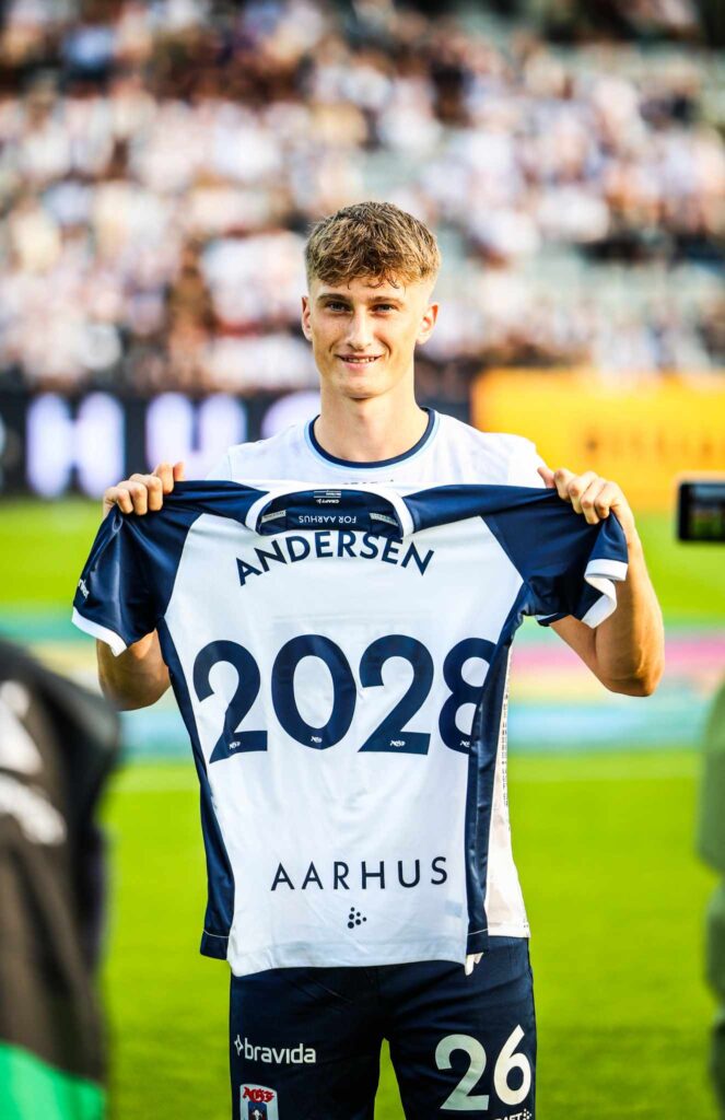 Jacob Andersen forlænger til sommeren 2028.