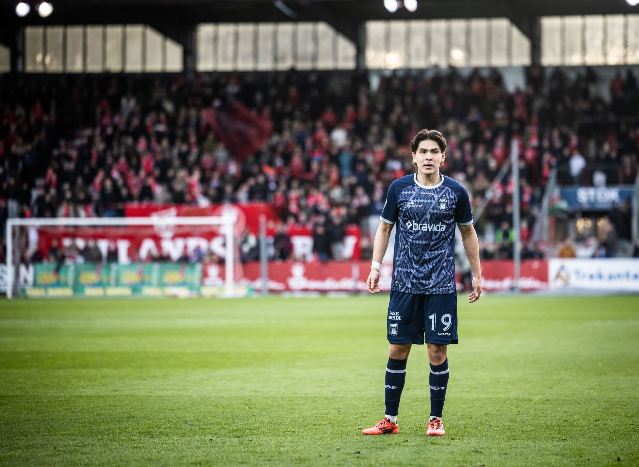 Eric Kahl i kamp på Vejle Stadion.