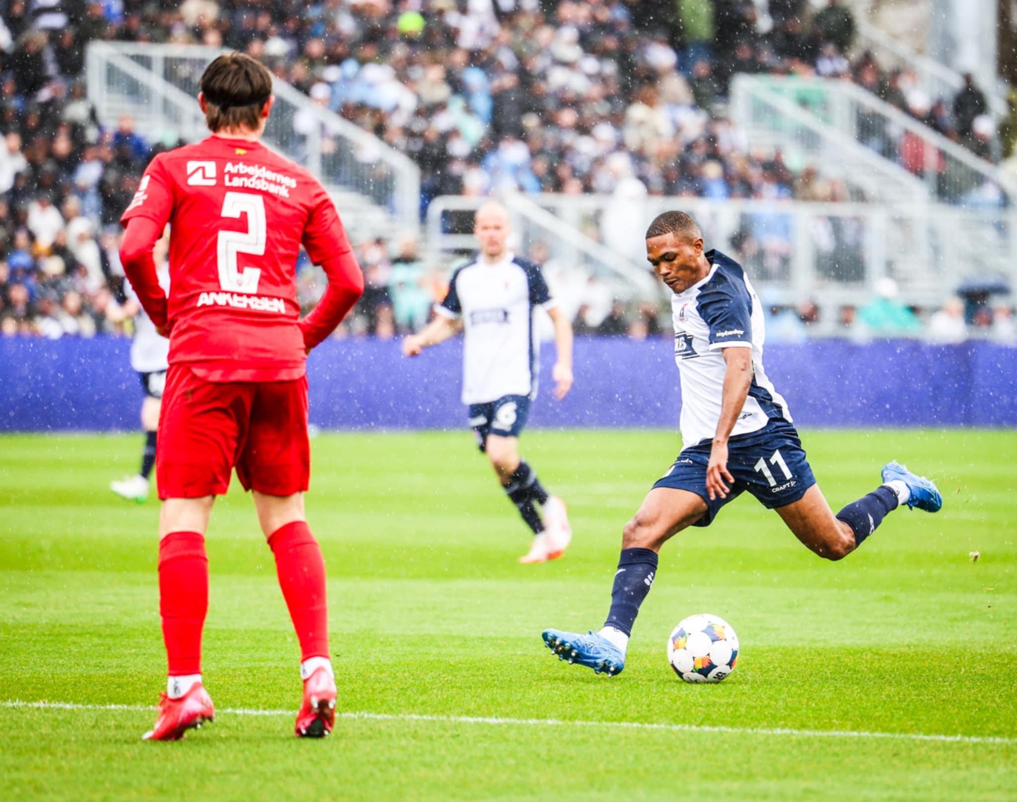 Gift Links gør klar til at skyde mod FC Nordsjælland.