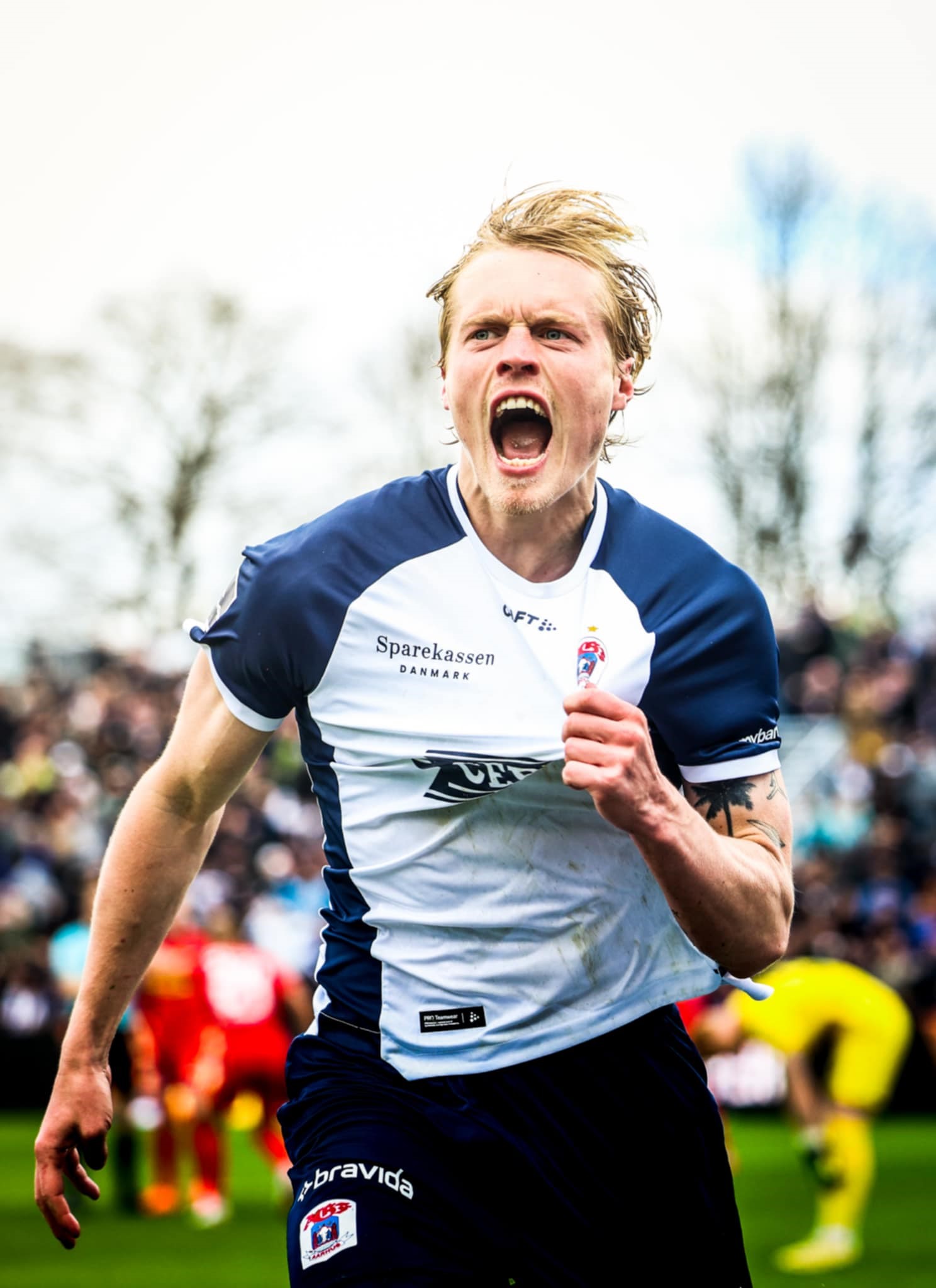 Tobias Bech jubler efter scoring mod FCN på Ceres Park Vejlby.