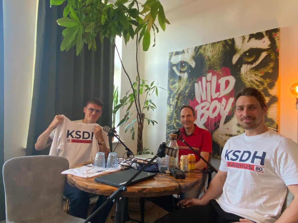 Peter Viggo Jakobsen i studiet med Lyden AGF.