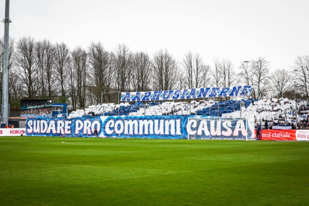 AGF tifo på stemningsafsnittet på Ceres Park Vejlby.