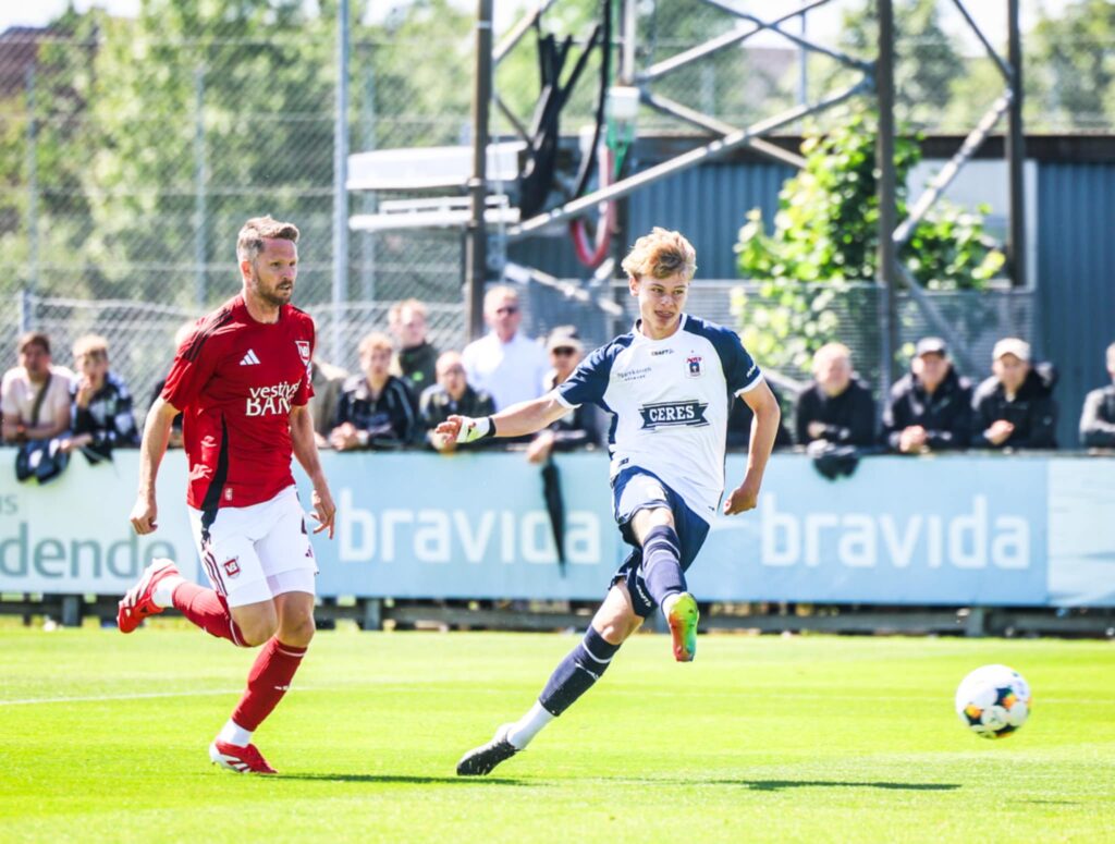 Frederik Emmery scorer mod Vejle Boldklub.