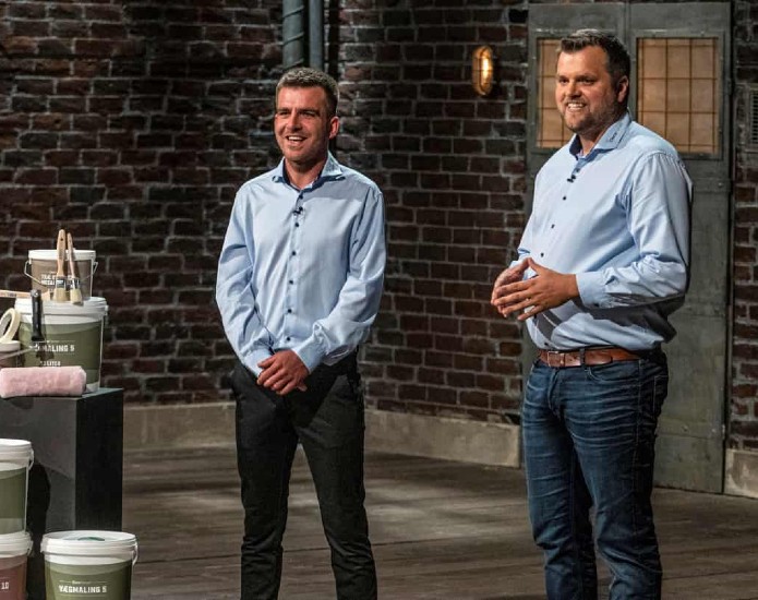 DecoFarvers stiftere, Jesper og Brian i Løvens Hule.