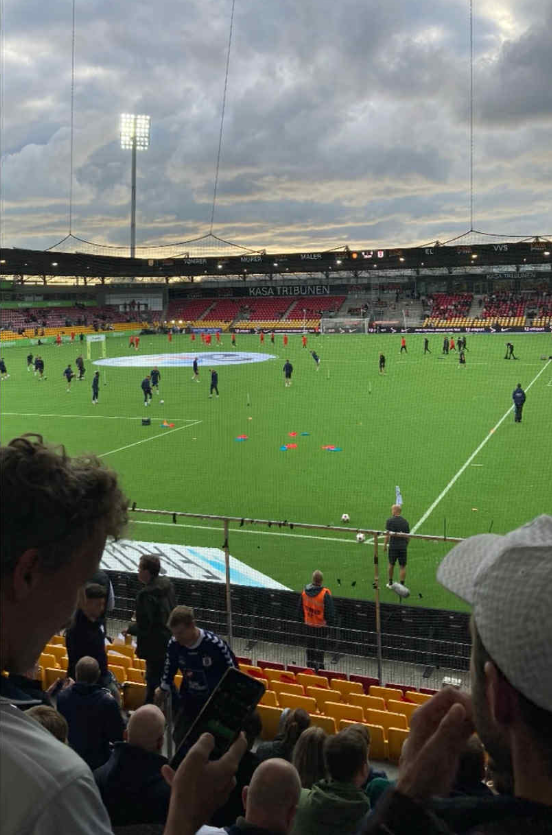 AGF-fans på lægterne på Right to Dream Park.