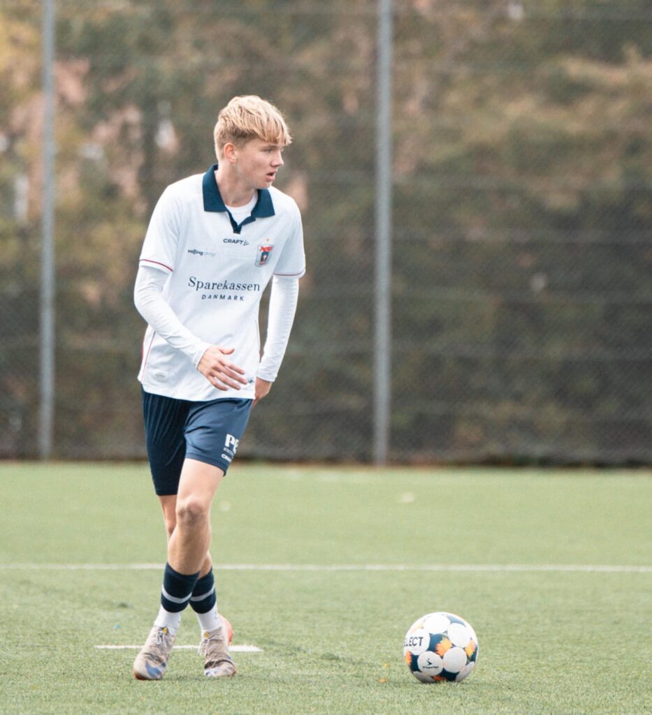 Zander Grantzau i kamp på Fredensvang.