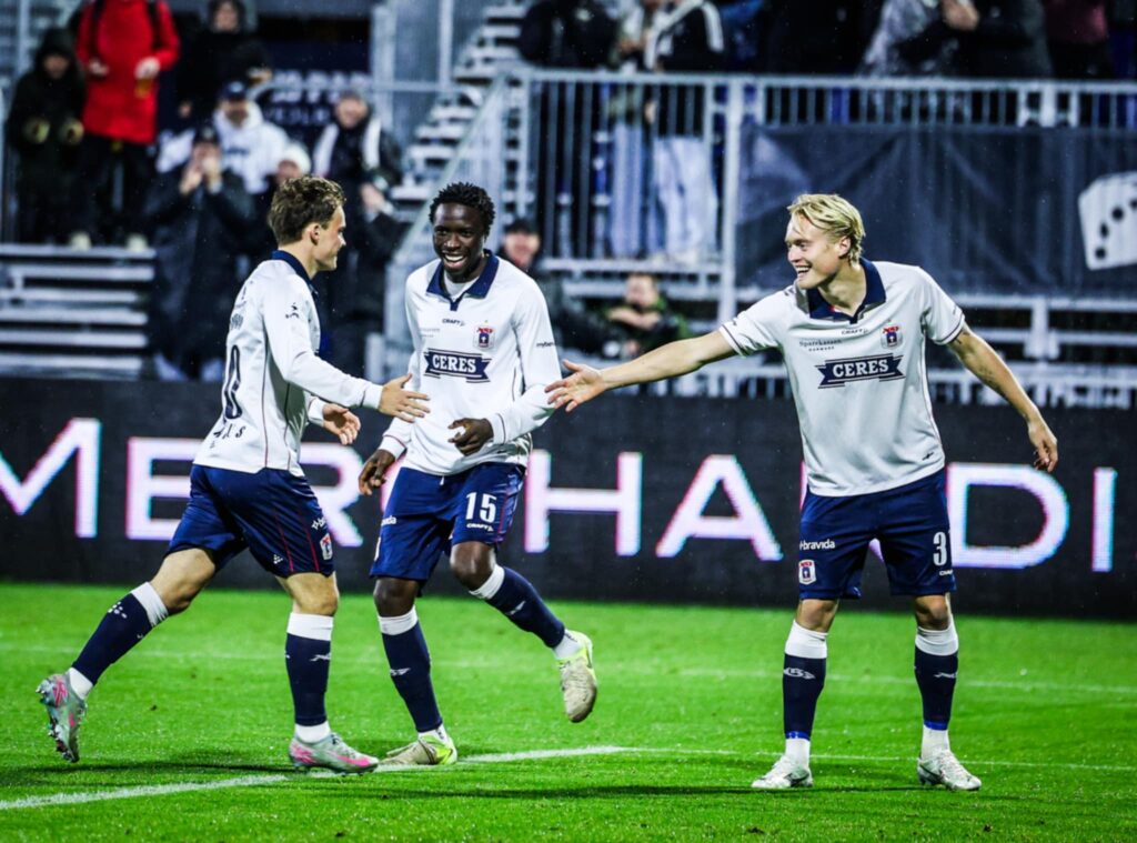 Kristian Arnstad, Tobias Bech og Youssouph Badji på Ceres Park Vejlby.