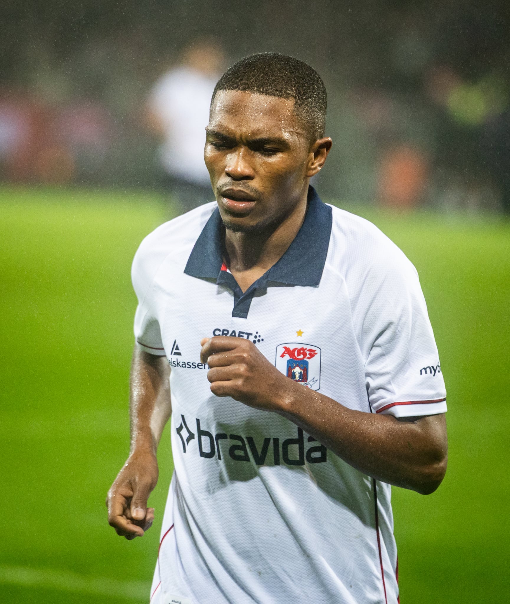 Gift Links løber på MCH Arena.