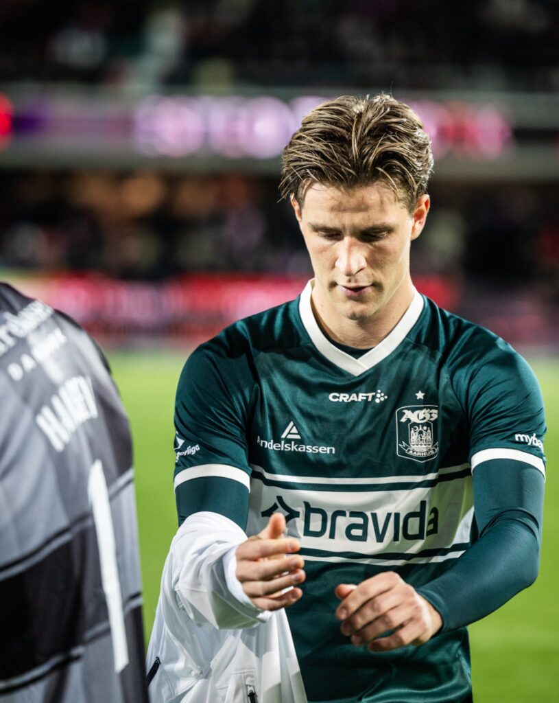 Rasmus Carstensen i tredjetrøjen 2025/2026.