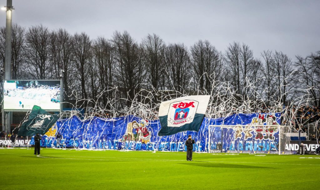 AGF-tifo mod OB i december.