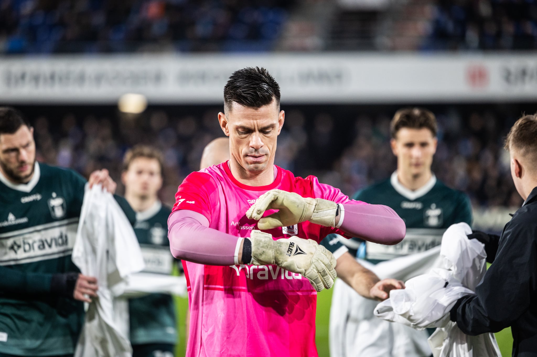 Jesper Hansen gør klar til kamp mod Randers FC.