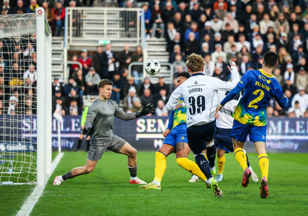 Emmery afslutter mod Brøndby.
