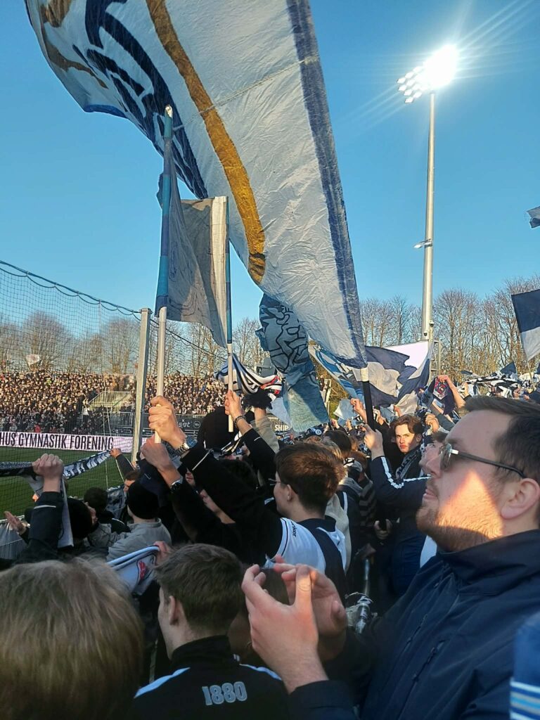 AGF-fans klar mod FCM i Vejlby.