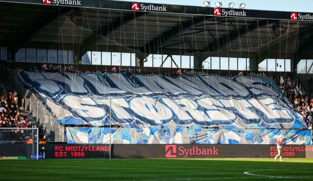 AGF-tifo på MCH Arena.