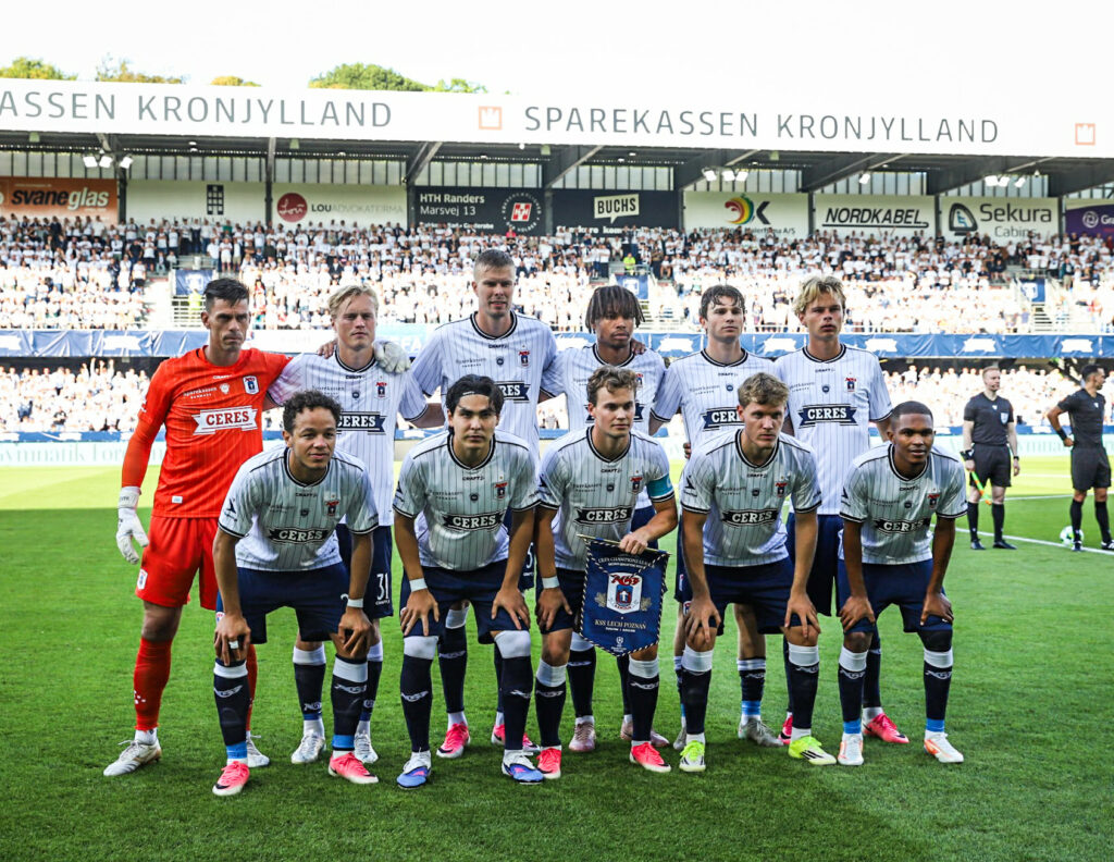 AGF-holdet mod Lech Poznan i Randers.