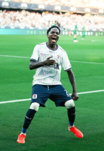 James Bogere jubeldanser.