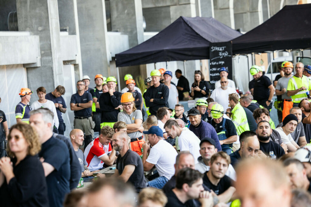 Byggearbejdere i Kongelunden.