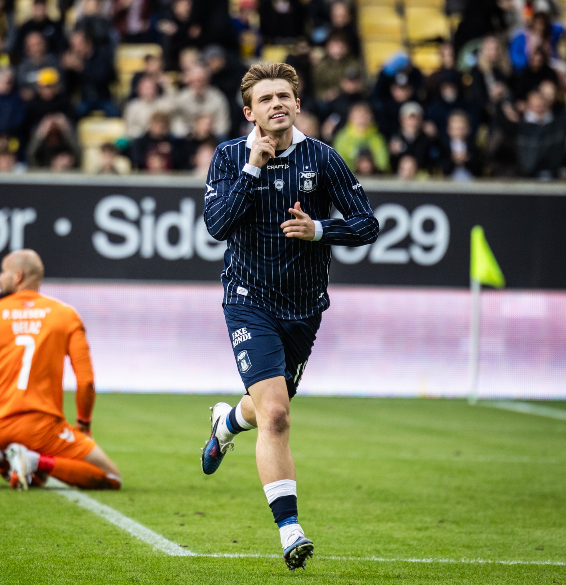 Callum McCowatt scorer mod AC Horsens.